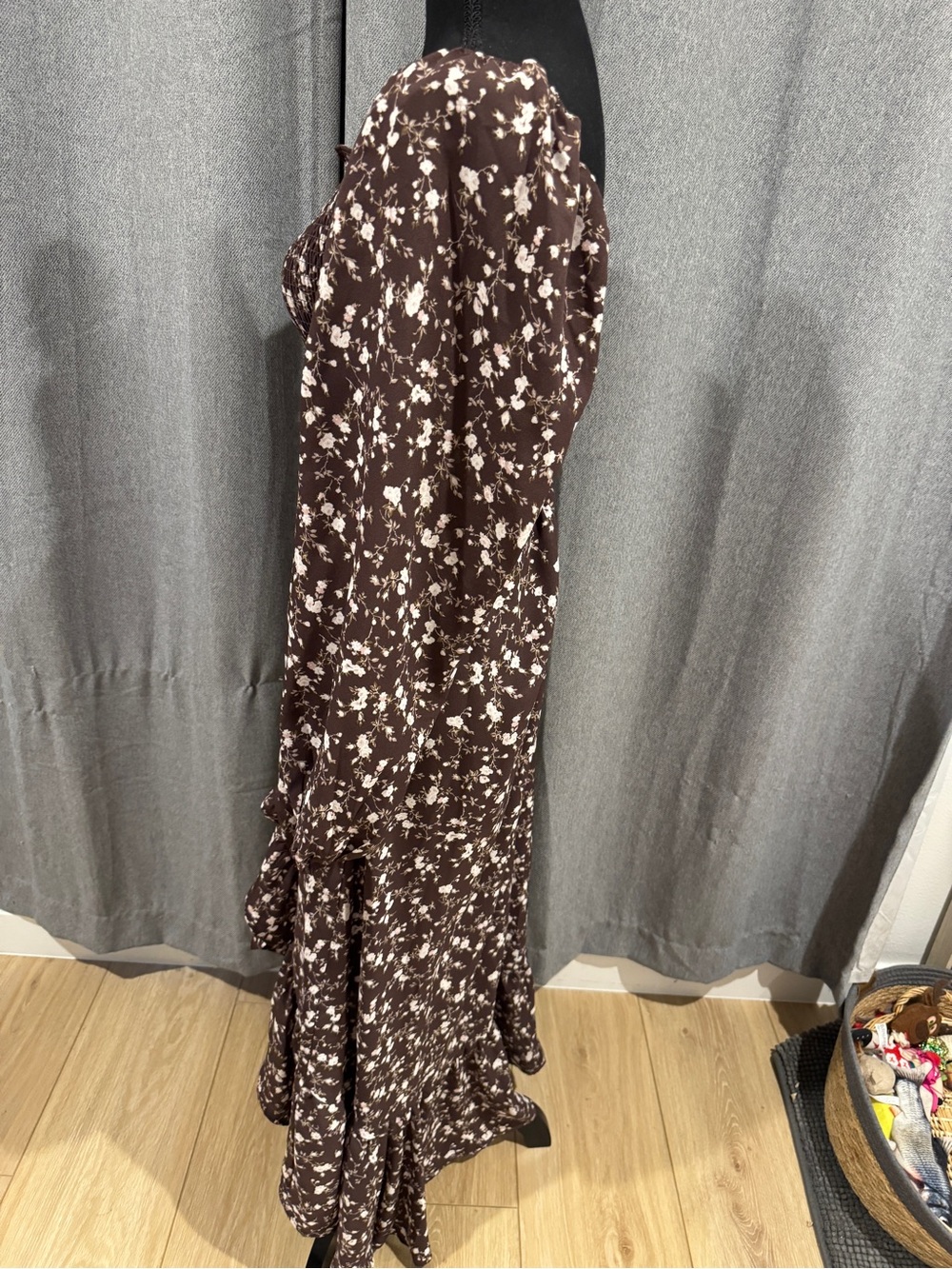 High-Low Smocked Square-Neck Long Sleeve Floral Dress - Brown -Size Small - Picture 3 of 6